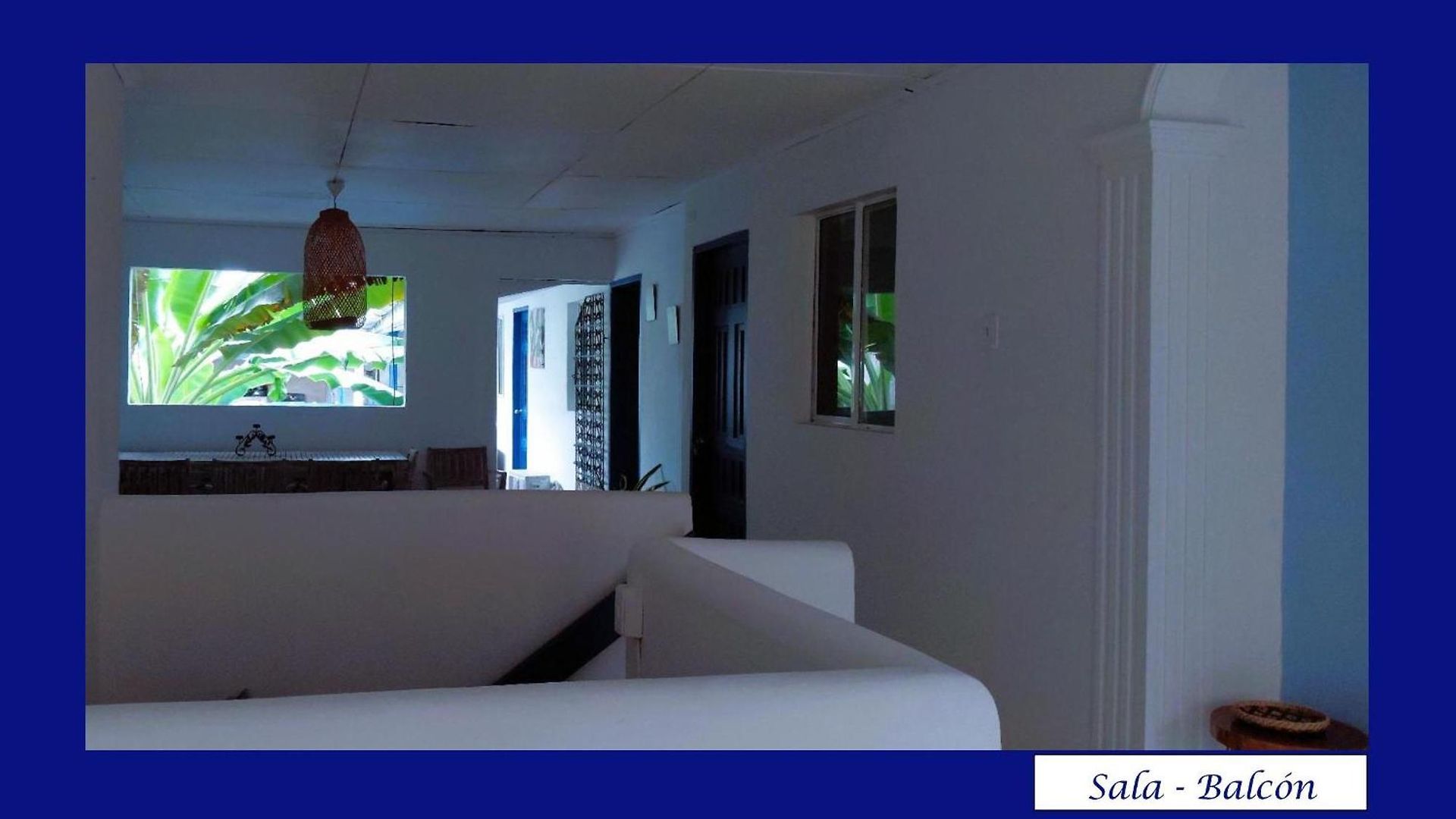 Colonial In San Diego 5 Bedrooms Seven