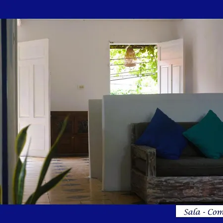 Colonial In San Diego 5 Bedrooms Seven